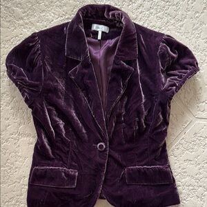 Metro 7 GORGEOUS Purple Velvet Blazer with Fitted Silhouette